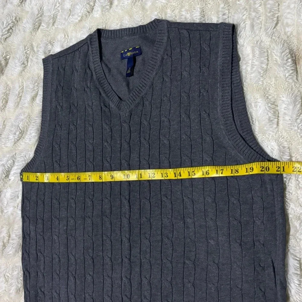 CLUB ROOM Men’s Cable Knit V-Neck Sweater Vest